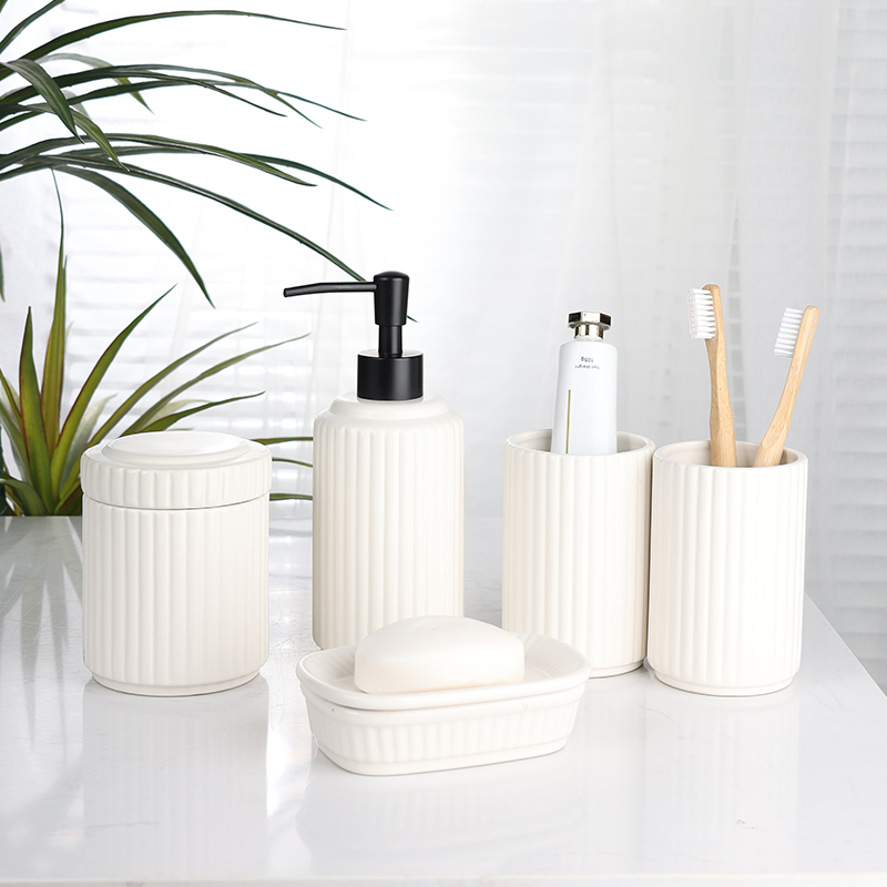 Bathroom Product Modern 5 Piece White Vertical Stripe Simple Ceramic Set Bathroom Accessories