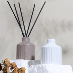 ODM Decoration Unique Ceramic Cylinder-Shaped Striped Perfume Aromatherapy Bottle Diffuser