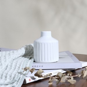 ODM Decoration Unique Ceramic Cylinder-Shaped Striped Perfume Aromatherapy Bottle Diffuser