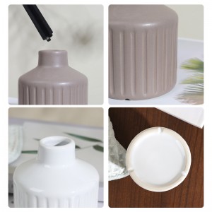 ODM Decoration Unique Ceramic Cylinder-Shaped Striped Perfume Aromatherapy Bottle Diffuser