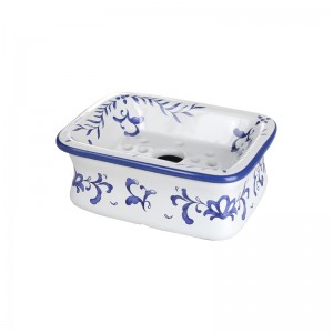 4-Piece Blue and White Porcelain Design Ceramic Bathroom Full Sets