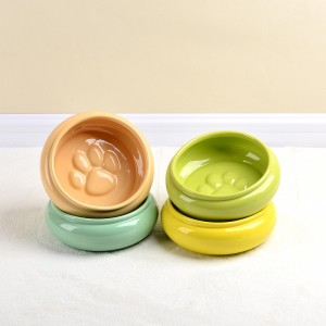 ODM Pet Accessories Cut Cylinder Belly Shape Fishbone Embossed Decorations Ceramic Cat Dog Food Bowl