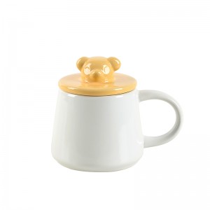 Factory Glazed Handmade Fishbone Embossed Ceramic Funny Coffee Mug Whit Dog and Cat Head Lid