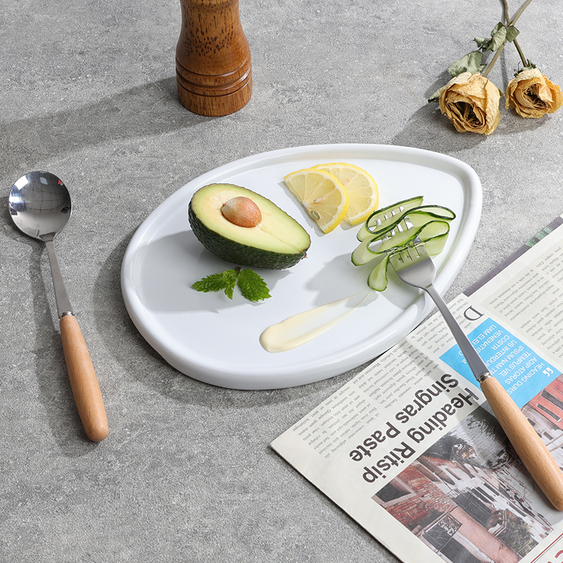 Ceramic-Glazed Waterdrop-Shaped-Breakfast-Plate (1)