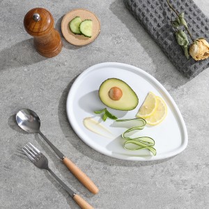ODM Decorative Ceramic Glazed Waterdrop-Shaped Breakfast Plate