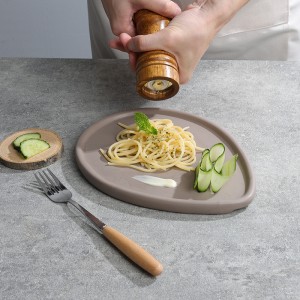 ODM Decorative Ceramic Glazed Waterdrop-Shaped Breakfast Plate