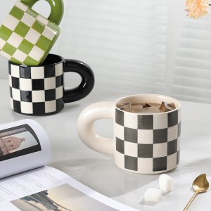 Factory Handmade Personalized Ceramic Coffee Grid Pattern Mug for Gift