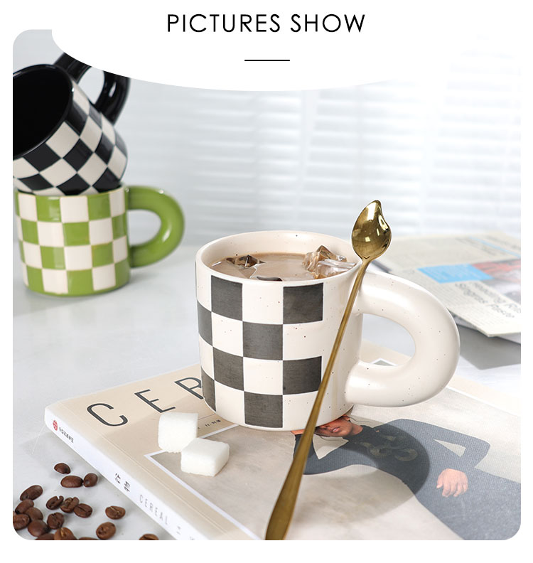 Grid-pattern-mug-xq (3)