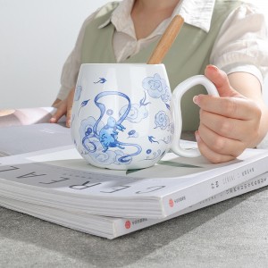 Factory Supplier Handmade Modern Ceramic Cute Rabbit Decal Irregular Handle Gift Mug