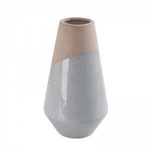 Modern Matte Ceramic Vase for Dried Flower Arrangements