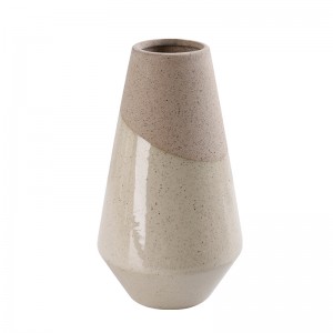 Modern Matte Ceramic Vase for Dried Flower Arrangements