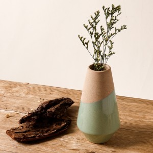 Modern Matte Ceramic Vase for Dried Flower Arrangements
