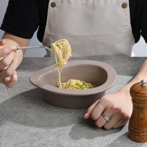 Hand-Made Glazed Personalized Ceramic Waterdrop-Shaped Salad Bowl