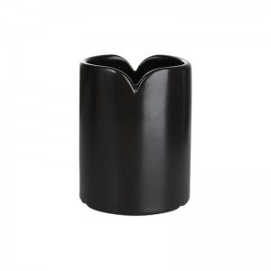 ODM 5-Piece Ceramic V-Shaped Collar Design Black Bathroom Soap Holder Set
