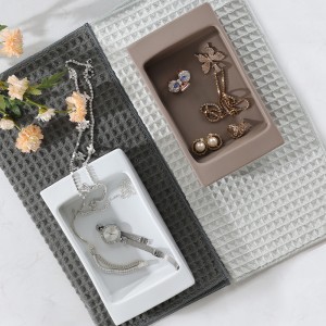 ODM Practical and Aesthetically Stoneware Ceramic Decorative Square Vanity Cosmetics Brush Jewelry Display Tray