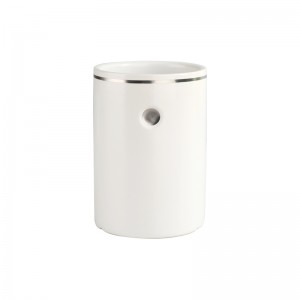 Factory Supplier Home Decorations White 3-Piece Soap Dish Tumbler Soap Dispenser Bathroom Ceramic Set