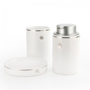Factory Supplier Home Decorations White 3-Piece Soap Dish Tumbler Soap Dispenser Bathroom Ceramic Set