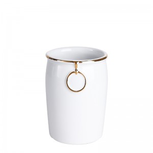 Modern White 4-Piece Ceramic Bathroom Accessory Set
