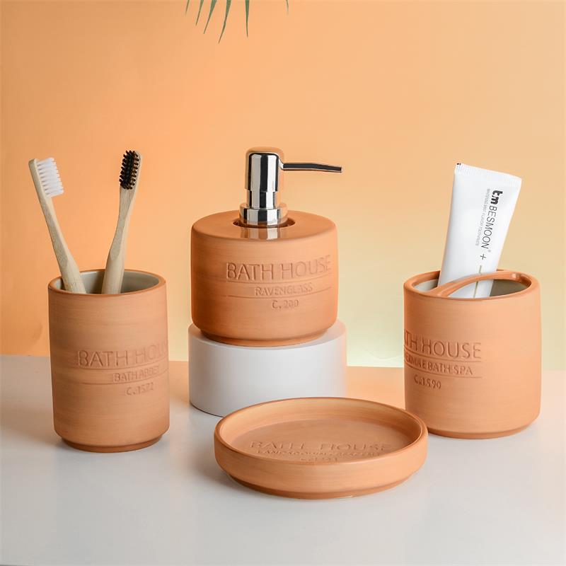 Wholesale Hand Painted Modern 4 Pieces Ceramic Complete Bathroom Set-1