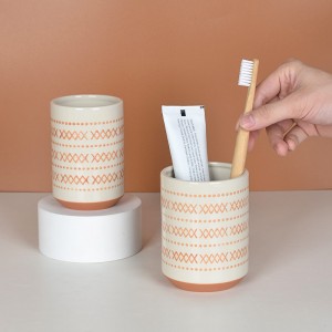 Custom Bathroom Product Modern Hand Panited Round Ceramic Bathroom Accessories Set