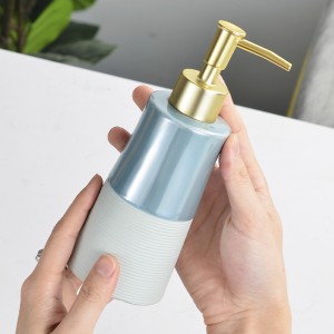 Modern Glazed 4 Piece Ceramic Bath Set Accessories for The Bathroom