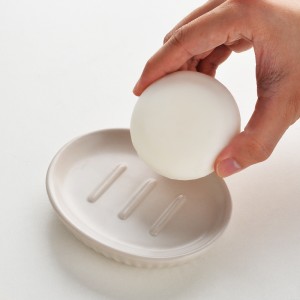 China Factory Modern Ceramic Elegant Custom ODM Bathroom Soap Dispenser Set with Tray