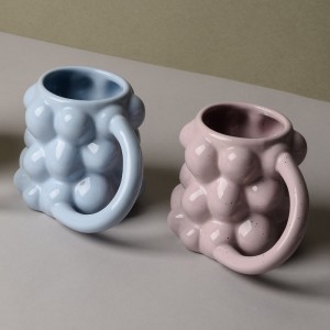 Factory Custom Glaze Cute Creative Grape Shape Ceramic Latte Mug
