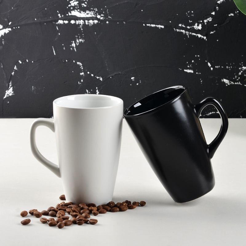 Glazed Custom Logo Modern Black and White Ceramic 12 oz Coffee Mug-1