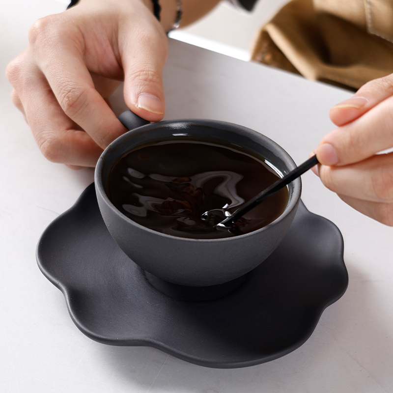 black-ceramic-coffee-cup-and-saucer(2)